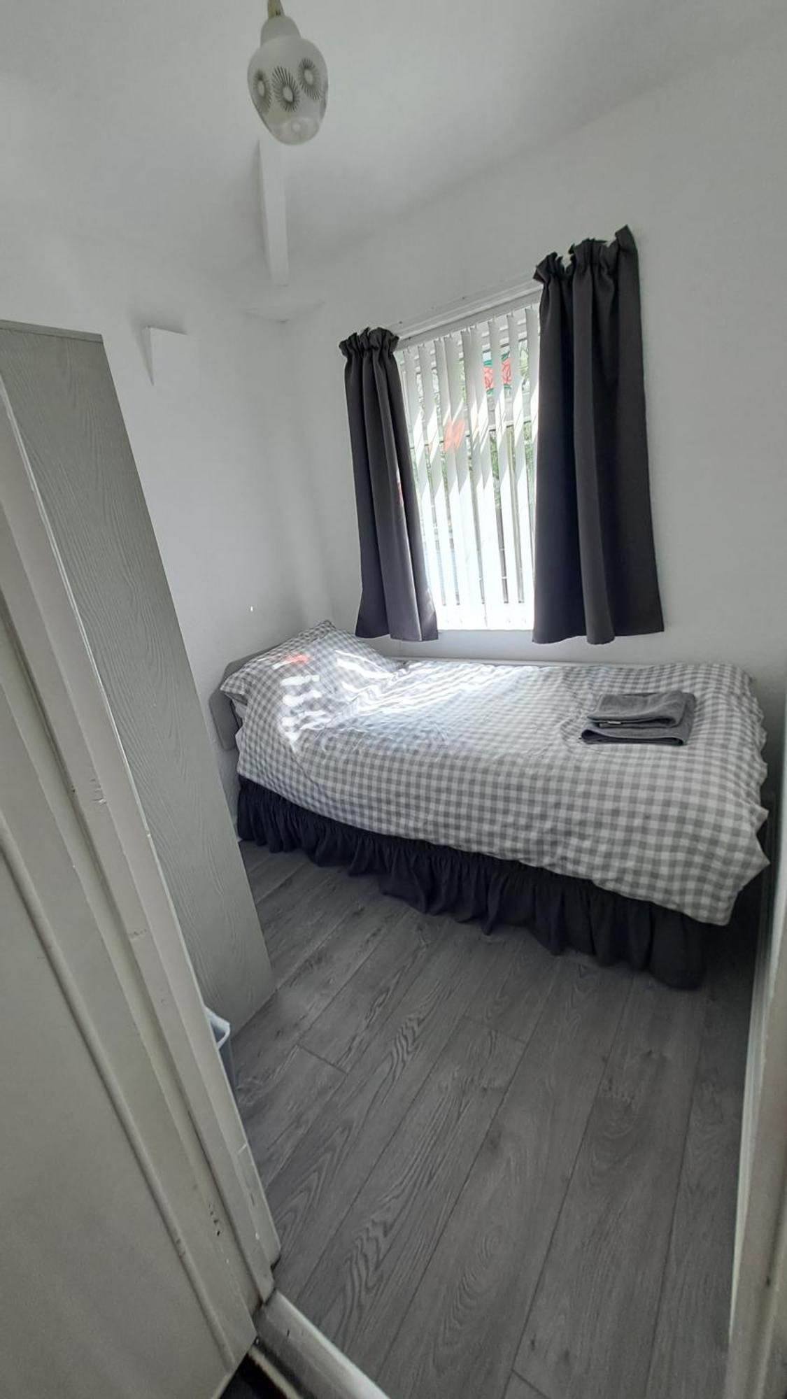 Dalton House - Three Bedroom Property Stretford Free Parking Near The Trafford Centre Manchester Ngoại thất bức ảnh